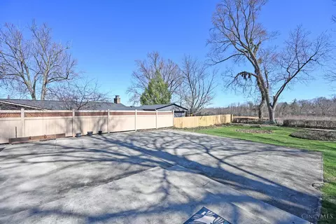 Exterior - 9876 Lorelei Dr, Cincinnati, OH 45231 photo 9 of 16