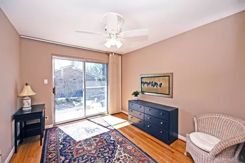 Bedroom - 9876 Lorelei Dr, Cincinnati, OH 45231 photo 6 of 10