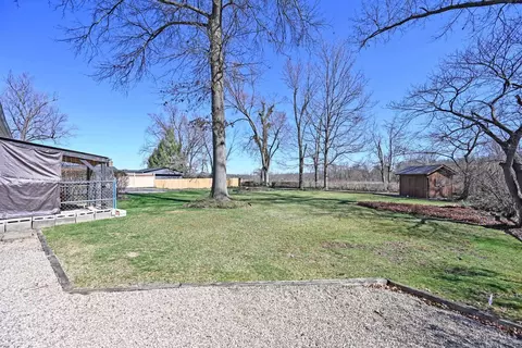 Exterior - 9876 Lorelei Dr, Cincinnati, OH 45231 photo 15 of 16