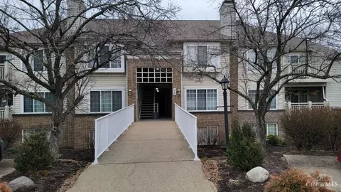 9940 Regatta Dr, Colerain Twp, OH 45252