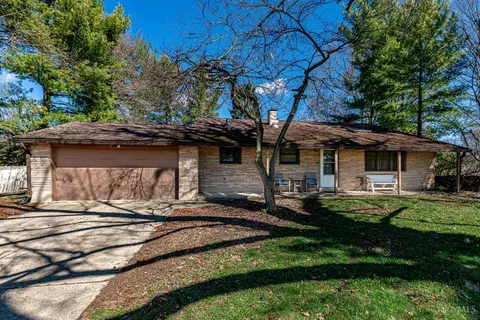 6232 Devonshire Dr, Oxford, OH 45056