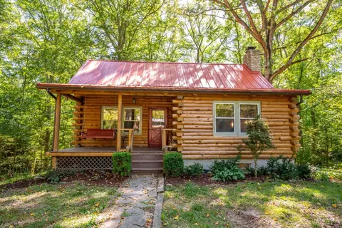 4003 St Rt 73, Wilmington, OH 45177