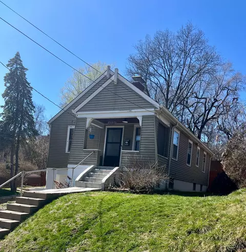 Exterior - 1231 Ridlen Ave, Cincinnati, OH 45205 photo 2 of 10