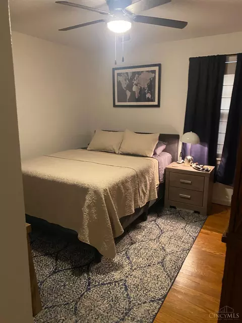 Bedroom - 1231 Ridlen Ave, Cincinnati, OH 45205 photo 1 of 5