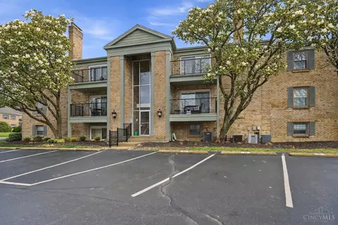 9750 Bunker Hill Ln, Montgomery, OH 45242