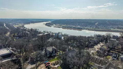 View/Area - 2717 Johnstone Pl, Cincinnati, OH 45206 photo 2 of 12