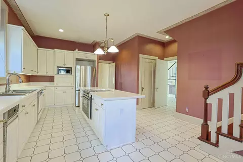 Kitchen - 2717 Johnstone Pl, Cincinnati, OH 45206 photo 2 of 4