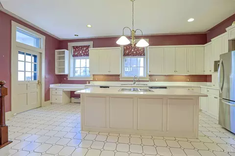 Kitchen - 2717 Johnstone Pl, Cincinnati, OH 45206 photo 4 of 4