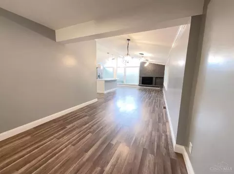 7809 View Place Dr, Cincinnati, OH 45224 photo 8