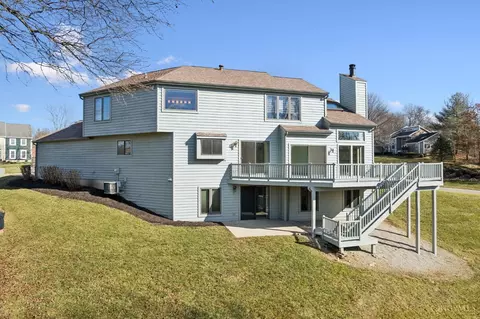 10301 Giverny Blvd, Evendale, OH 45241