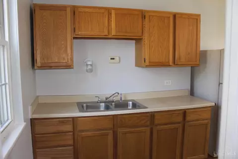 Kitchen - 5 Belknap Pl, Greenhills, OH 45218 photo 1 of 4