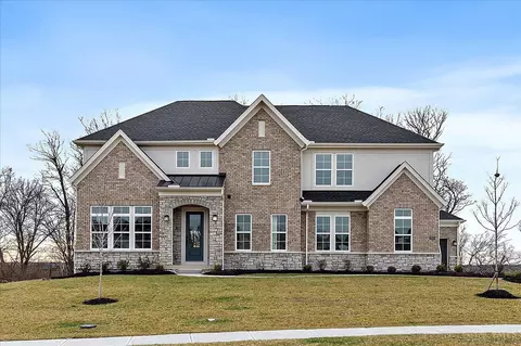 7511 Donegal Dr, Sayler Park, OH 45233