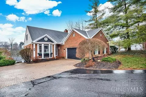 3007 Paxton Knoll Ln, Cincinnati, OH 45208