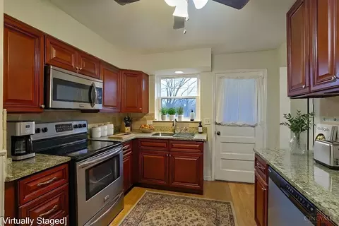 Kitchen - 10108 Zig Zag Rd, Blue Ash, OH 45242 photo 1 of 2