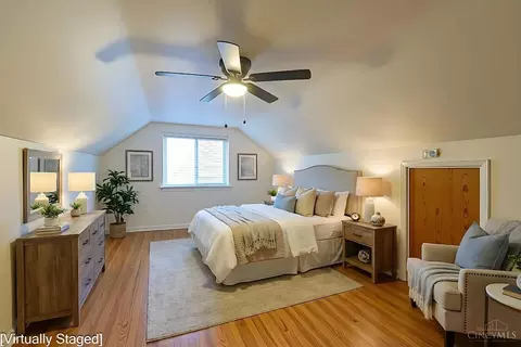 Bedroom - 10108 Zig Zag Rd, Blue Ash, OH 45242 photo 2 of 2