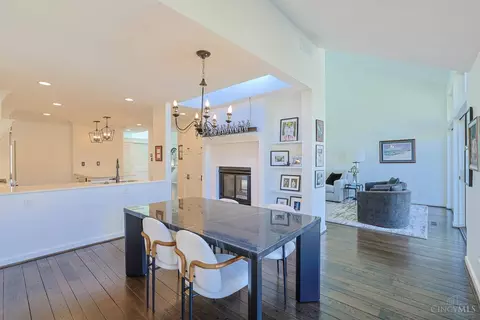 Dining - 14 Spring Knoll Dr, Mariemont, OH 45227 photo 3 of 3