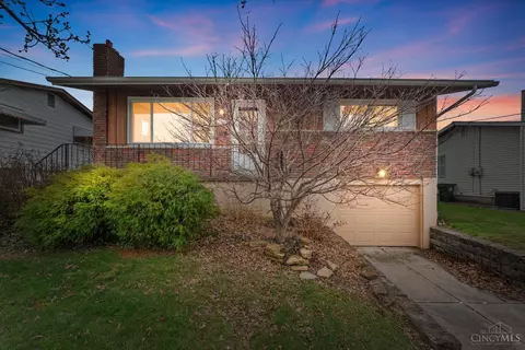 2215 Ronda Ave, Norwood, OH 45212
