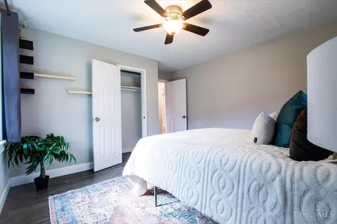 Bedroom - 1904 Hunt Rd, Reading, OH 45215 photo 3 of 4