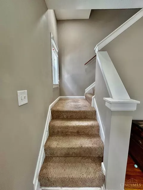 6001 Bramble Ave, Cincinnati, OH 45227 photo 22