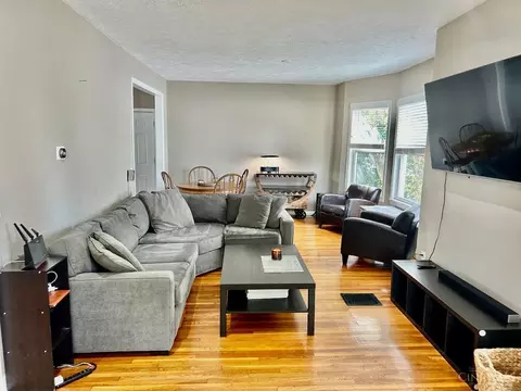 6001 Bramble Ave, Cincinnati, OH 45227 photo 13