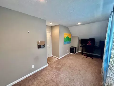 6001 Bramble Ave, Cincinnati, OH 45227 photo 37