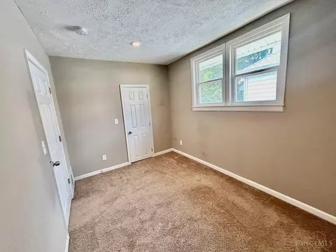 6001 Bramble Ave, Cincinnati, OH 45227 photo 31