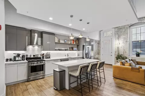 813 Broadway St, Cincinnati, OH 45202
