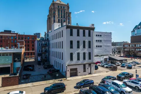 813 Broadway St, Cincinnati, OH 45202