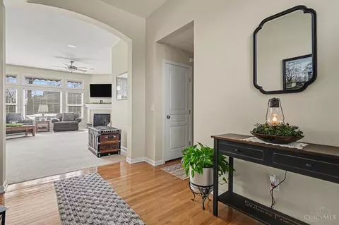 Entry Way - 4616 Stablehand Dr, Batavia, OH 45103 photo 2 of 5