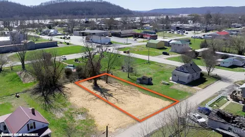 502 Sixth St, Manchester Twp, OH 45144
