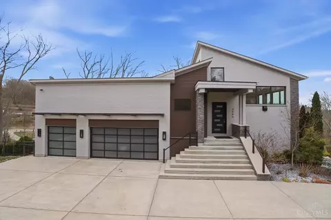3666 Cooper Rd, Blue Ash, OH 45241