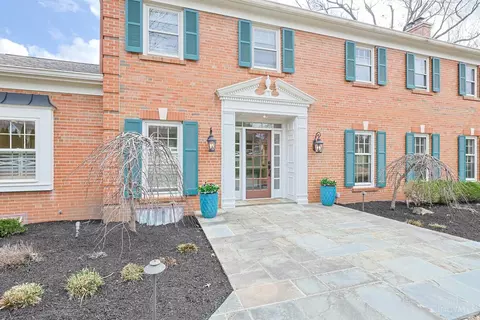 Exterior - 8000 Blome Rd, Cincinnati, OH 45243 photo 4 of 9