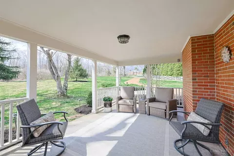 Exterior - 8000 Blome Rd, Cincinnati, OH 45243 photo 5 of 9