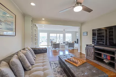 Living - 8000 Blome Rd, Cincinnati, OH 45243 photo 8 of 10