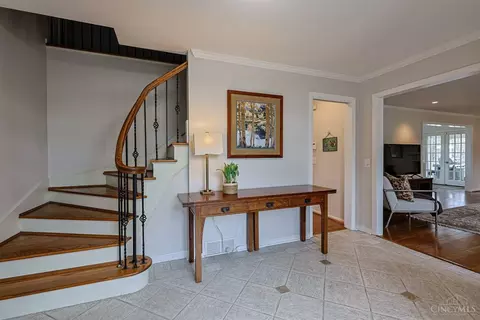 Entry Way - 8000 Blome Rd, Cincinnati, OH 45243 photo 2 of 3
