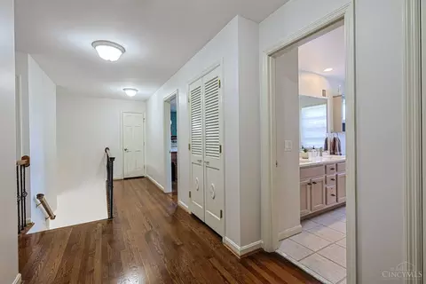 Entry Way - 8000 Blome Rd, Cincinnati, OH 45243 photo 3 of 3