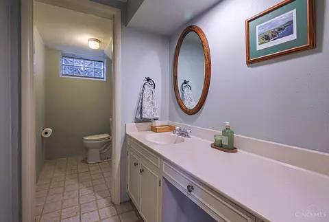 Bath - 8000 Blome Rd, Cincinnati, OH 45243 photo 6 of 6