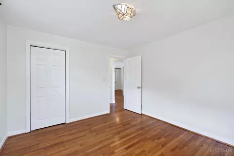Bedroom - 2133 Ronaldson Ave, Cincinnati, OH 45230 photo 2 of 8