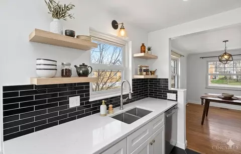 Kitchen - 2133 Ronaldson Ave, Cincinnati, OH 45230 photo 5 of 5