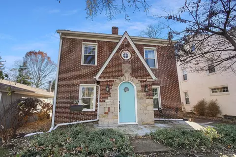 320 Claranna Ave, Oakwood, OH 45419