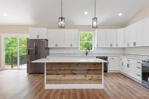 Kitchen - 419 Liming Farm Rd, Mount Orab, OH 45154 photo 3 of 4