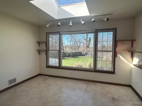 Living - 1944 Creswell Dr, Cincinnati, OH 45240 photo 5 of 5