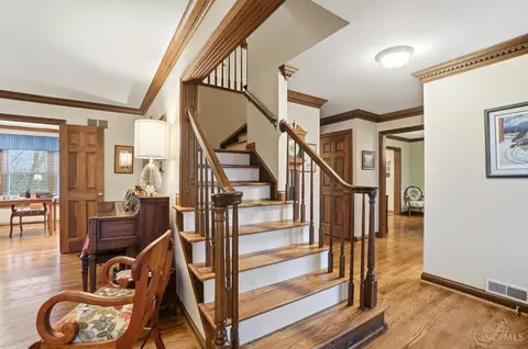 Entry Way - 3852 Deerpath Ln, Cincinnati, OH 45248 photo 2 of 2