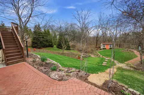 Exterior - 3852 Deerpath Ln, Cincinnati, OH 45248 photo 9 of 11