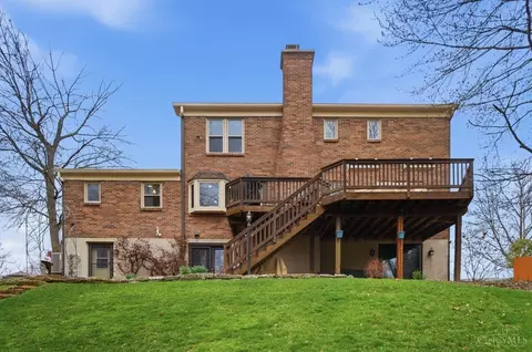 Exterior - 3852 Deerpath Ln, Cincinnati, OH 45248 photo 7 of 11