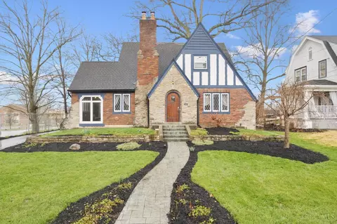 5055 Anderson Pl, Cincinnati, OH 45227