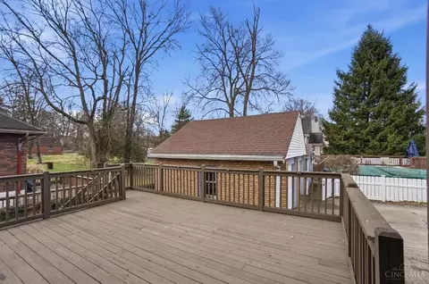 Exterior - 1075 Coronado Ave, Cincinnati, OH 45238 photo 9 of 13