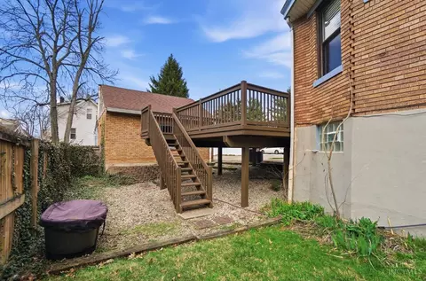 Exterior - 1075 Coronado Ave, Cincinnati, OH 45238 photo 8 of 13