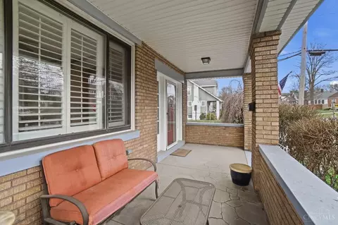 Exterior - 1075 Coronado Ave, Cincinnati, OH 45238 photo 4 of 13
