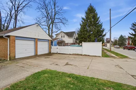Exterior - 1075 Coronado Ave, Cincinnati, OH 45238 photo 10 of 13